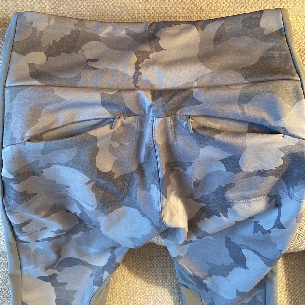 Athleta - Picture 4 of 7